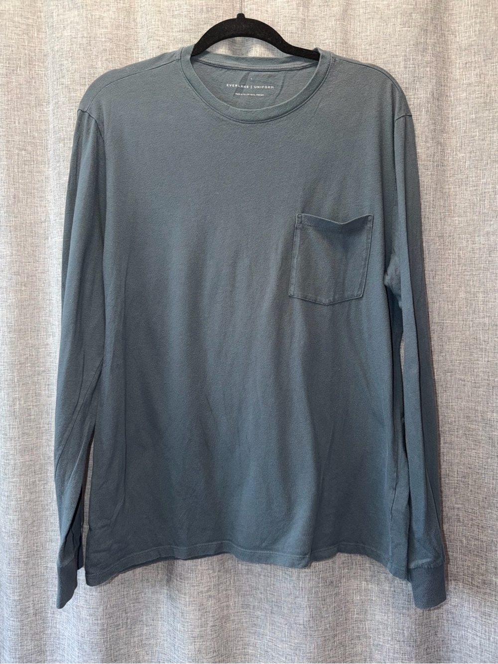 Everlane Men’s Long Sleeve Pocket Tee in Slate Blue-Green Large